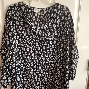 Women’s plus size top SPRING SALE